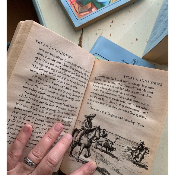 1971 Laura Ingalls Wilders Little House Set - Picture 4 of 10